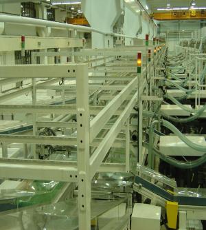 塑胶行业自动输送工程